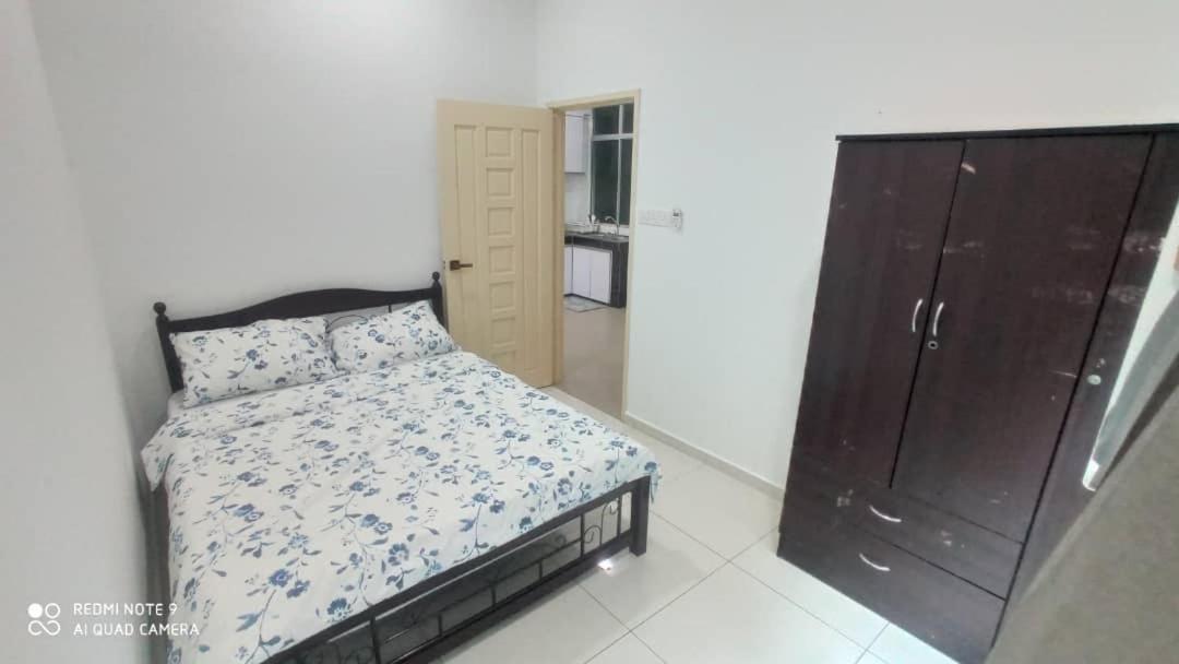 Maryam Homestay Jertih Extérieur photo