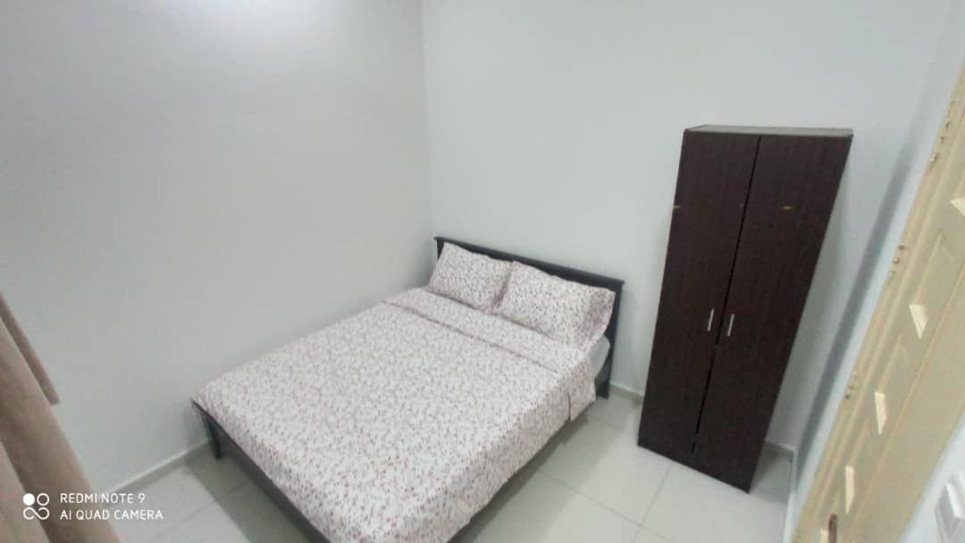 Maryam Homestay Jertih Extérieur photo