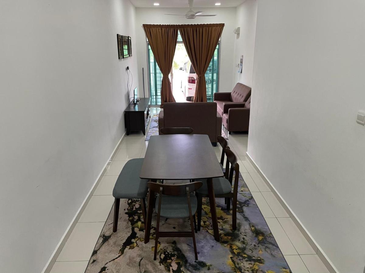 Maryam Homestay Jertih Extérieur photo