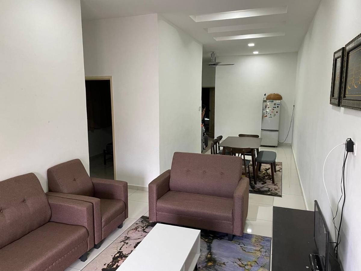 Maryam Homestay Jertih Extérieur photo